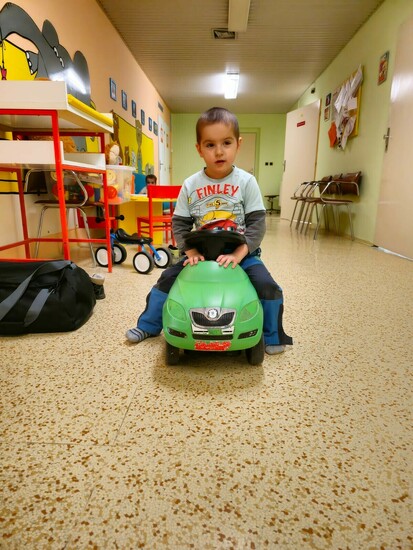 Fotografie Jarmila Chlubnová: Na rehabilitační pomůcky pro naše dva malé syny