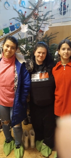 Fotografie Hana Válkova: Na vyčištění zubních kanálků mé dcery